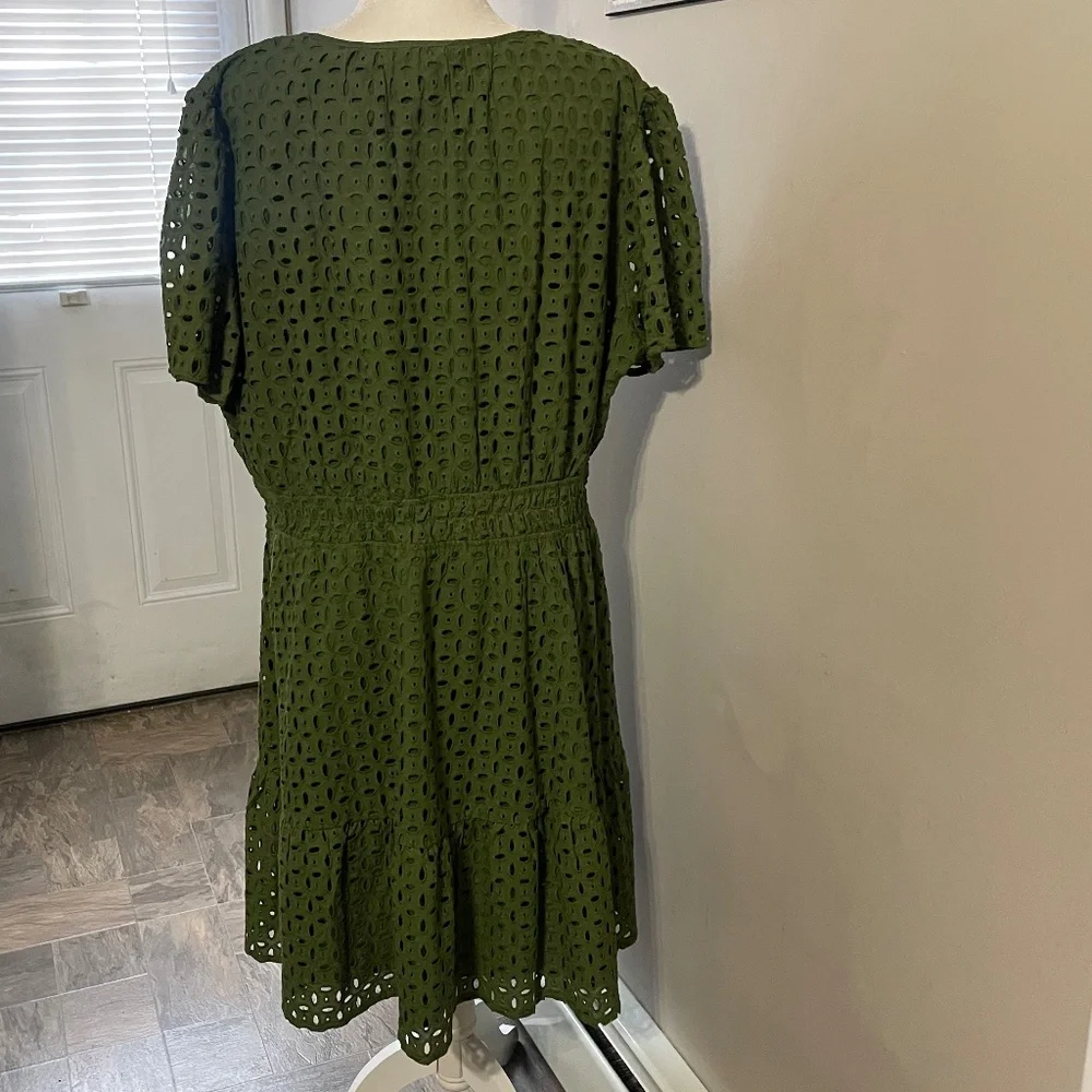 👗 PrettyGarden V-Neck Short Sleeve A-Line Hollow Out Lace Ruffle Dress - XXL